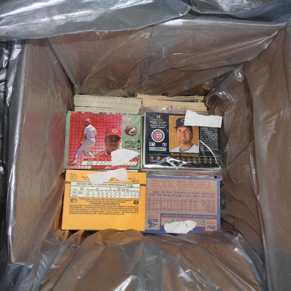 Over 800 Vintage Baseball Cards Box Lot With Stars HOFs & Rookies
